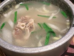 蒜味牛尾汤-黑牛の店·和牛烧肉(合生汇店)