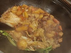 -万里闯关东铁锅炖菜馆(高新旗舰店)