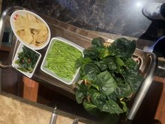 -七欣天香辣蟹火锅(上海银亿滨江店)