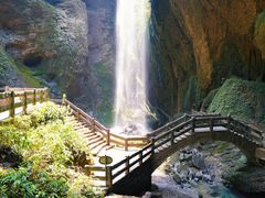-龙水峡地缝景区
