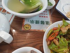 -日日鲜茶餐厅 · 潮汕菜 · 手工茶点(小公园店)