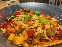 -风光老灶麻辣香锅(大成路翠微百货店)