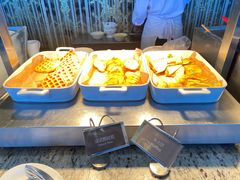 -怡豪大饭店·49楼旋转自助餐厅