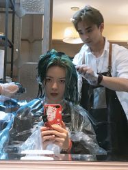 -苑苑发型设计