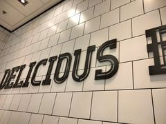 -麦当劳(凯德MALL太阳宫店)