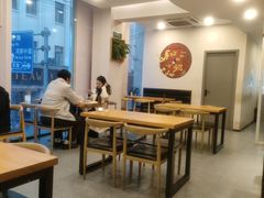 -璞臻汽锅餐厅(南京东路店)