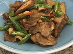 -十二饭点·川菜(北站圆融店)