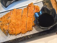 馋嘴炸猪排-馋三尺蟹粉小笼(人民广场店)