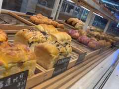 -焙丽拾光(麦凯乐直营店)