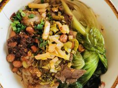 牛肉脆皮拼盘米粉-1817大碗牛肉粉