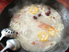 招牌鲜骨汤-草本味·市井羊肉馆(新开铺总店)