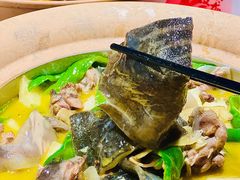 -龙巢盱眙龙虾·牛蛙·烧烤宵夜(八卦岭店)