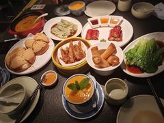 -蝴蝶里·粤菜·点心(滨江龙湖店)