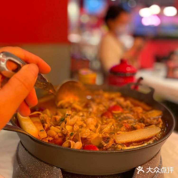 广州探店 | 时代广场 | 超大份牛蛙🐸火锅