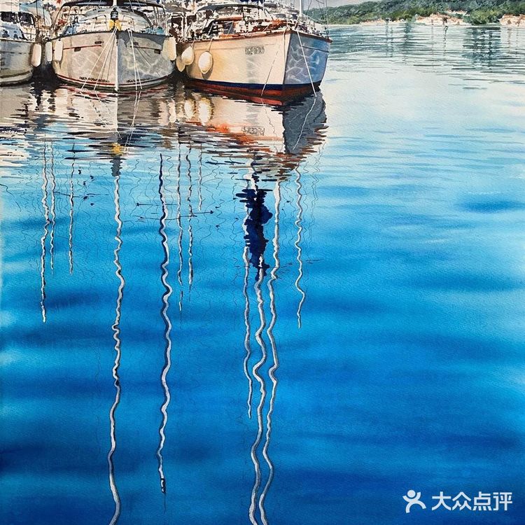 波光粼粼，令人着迷的水面波纹