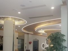 -皓齿连锁·雅贝健口腔·种植·矫正中心(虹口曲阳路店)