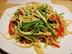 -味绝西面