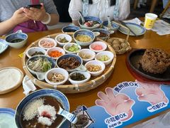 -包整·丝娃娃(一览甲秀楼风景店)