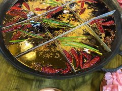 牛油锅底-正南齊北重庆老火锅(光华村直营店)