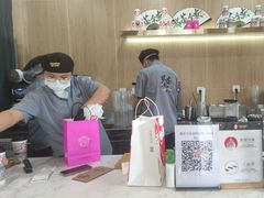 -霸王茶姬(五一路店)