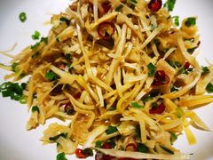 香葱拌笋衣-小大董·烤鸭(凤凰汇店)