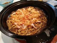 石锅焖鲜虾-随食坊·私房菜
