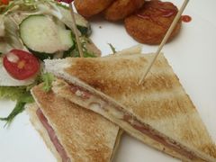 -FUTURE LOUNGE(太古里店)