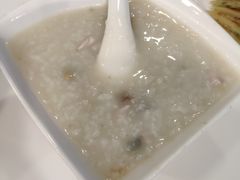 皮蛋瘦肉粥-嘉和一品粥(北京西站北广场北恒大厦店)