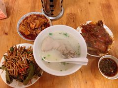 -明红蹄花(糍粑店街店)