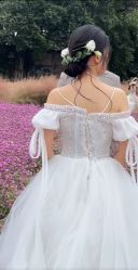 -莫兰迪婚纱摄影