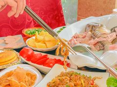 -老刘生态大鱼坊铁锅炖鱼(赛马场店)