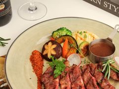 -缇纳甜妮·西餐·甜点(商字店)