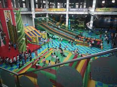 -蒙特利亲子乐园