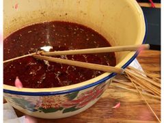 -拈签一笑黄牛肉辣卤串串