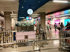 -体育场(地铁站)