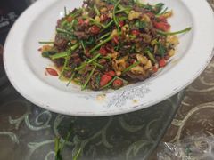 -湖南人家湘菜馆(镇江路店)