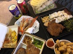 -六合夜市