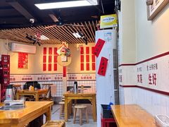 -明姨仔潮汕美食·碳炉猪脚·汕尾牛腩饭·起片鸡煲(起义路店)