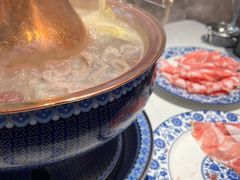 -一只羊·铜锅涮羊肉烧烤