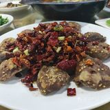 菜量很足，都是挺大一份的，点了一份酸菜鱼