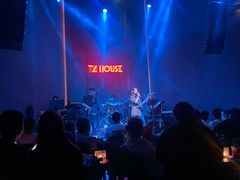 -TZ House音乐现场(来福士中心店)