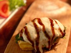 等叫芝麻菜鳄梨三文鱼华夫塔-娜娜家•Nana’Garden (福州道店)