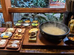 -银米·云南传统过桥米线(双廊黑金冠店)