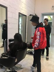 -SIX Hair Consultant