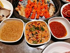 -锅儿欢海鲜火锅烤肉自助餐(东港凯虹店)