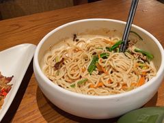 -云海肴·汽锅鸡·云南代表菜(天山百盛优客店)