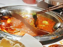 -老房老舍重庆火锅(假日城市店)