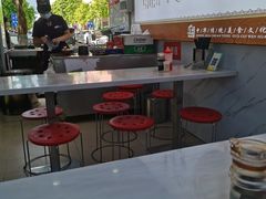 -府广阿婆牛杂