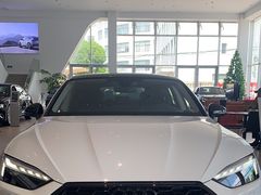 -上海冠松华奥奥迪4S店(张江店)