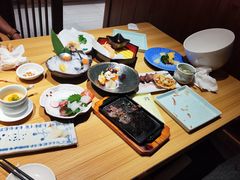 -花和海鲜自助(梅江店)
